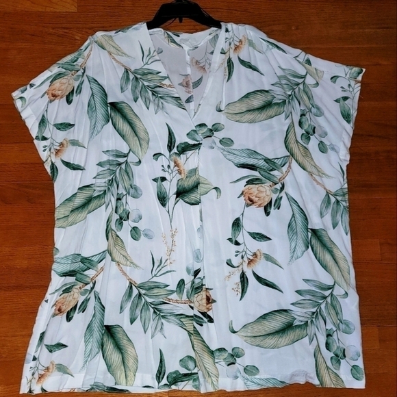 - *EUC𝅺* H&M WHT/Floral Casual Short Dress - Picture 2 of 7